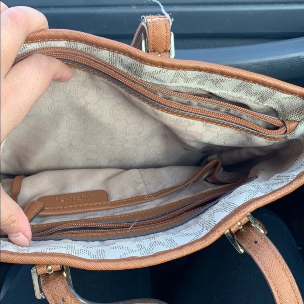 Michael Kors hand bag